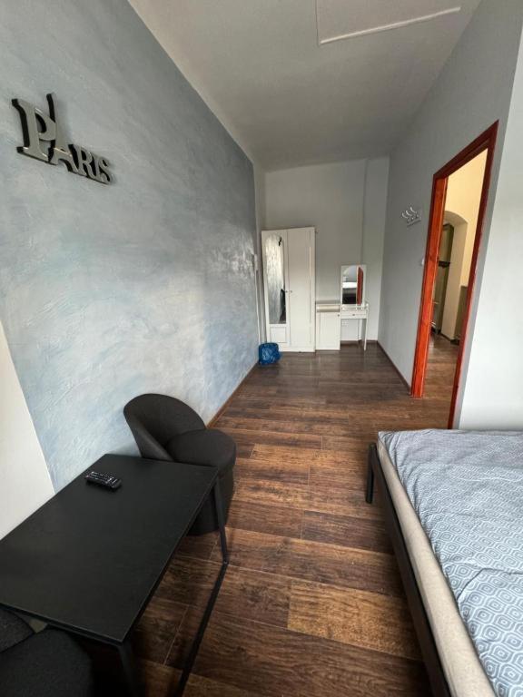 Hotelowe Pokoje Paris -Rynek Centrum- City One Kielce Dış mekan fotoğraf