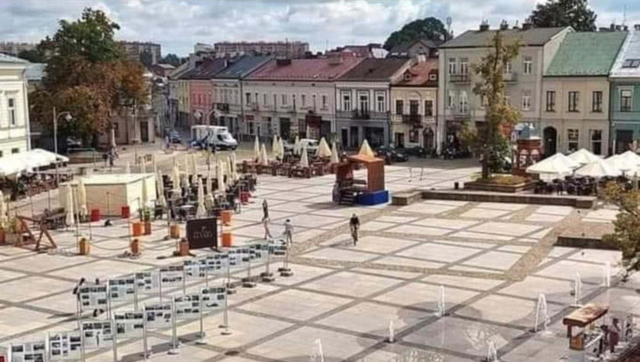 Hotelowe Pokoje Paris -Rynek Centrum- City One Kielce Dış mekan fotoğraf